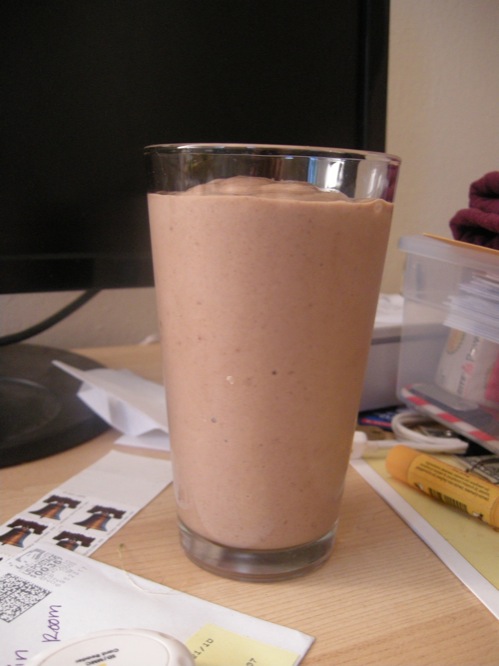 Low Fat Vegan Peanut Butter Cup Smoothie