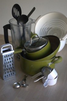 Minimalist Kitchen Essentials: My Go To Cooking Tools