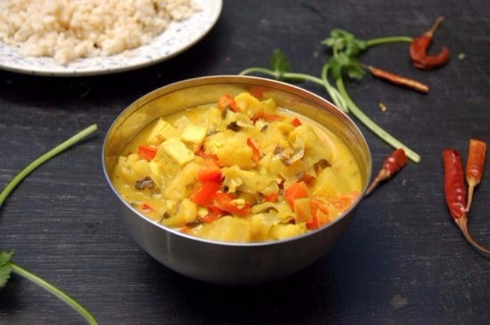 Golden Pineapple Curry